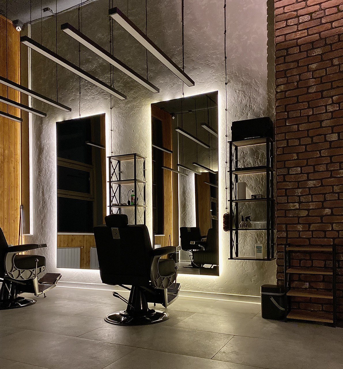 Интерьер барбершопа: зона ожидания